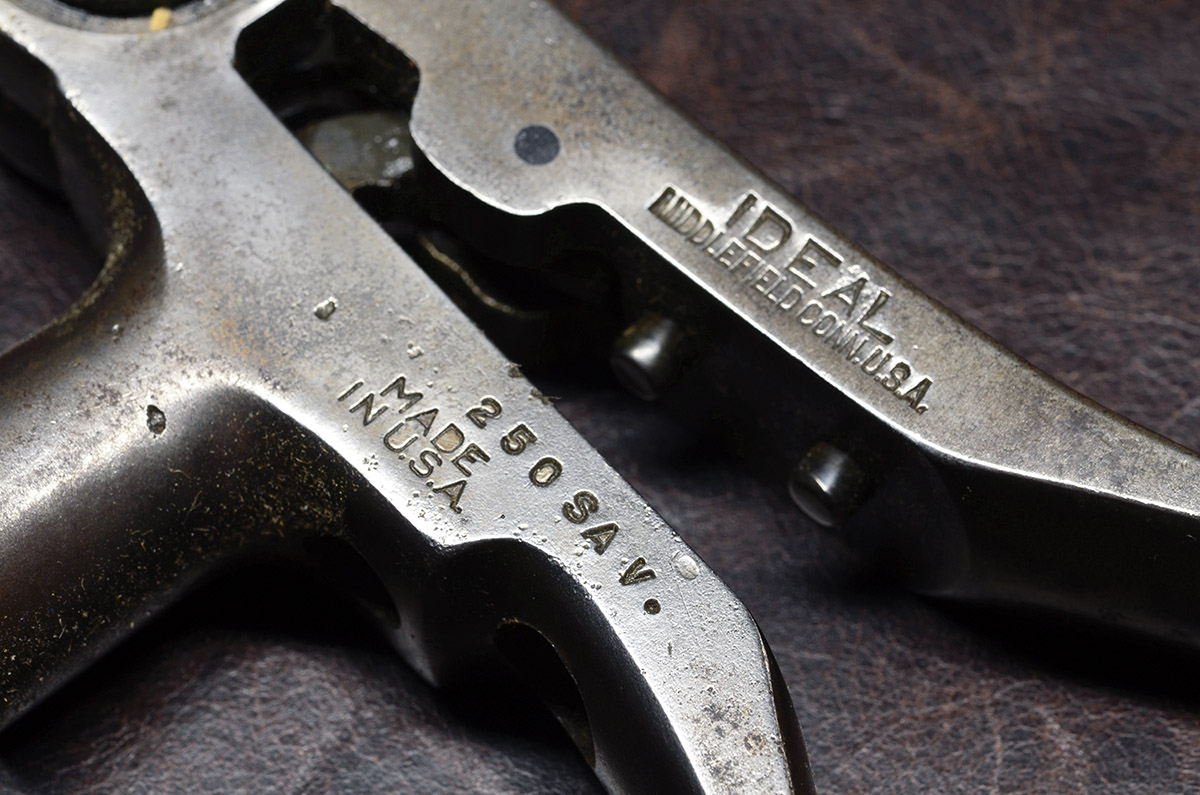 The 310 evolved from the earlier Ideal No. 3 and No. 10 tools, and the line was continued when Lyman acquired Ideal in 1925.